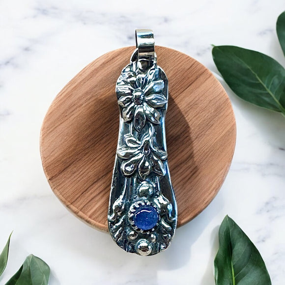 Tanzanite Floral Sterling Silver Pendant.   $70