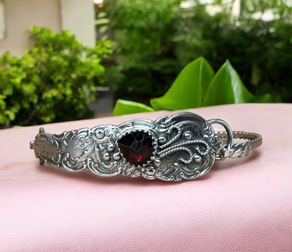 Garnet Floral sterling silver Bracelet.   $80