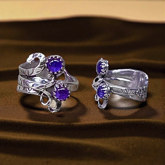 Tanzanite Sterling Silver Ring size 9.     $70
